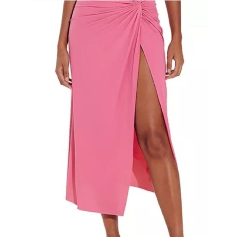 Vix PaulaHermanny Solid Karen Cover Up Skirt in Pink
T19